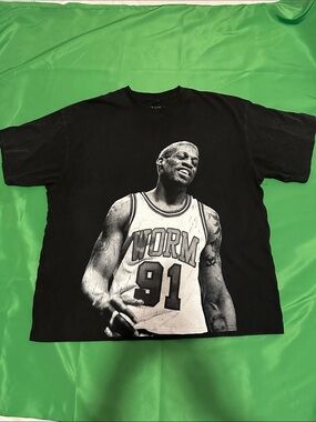 Denise Rodman Graphic Tee with Bold Mono Basketball Print